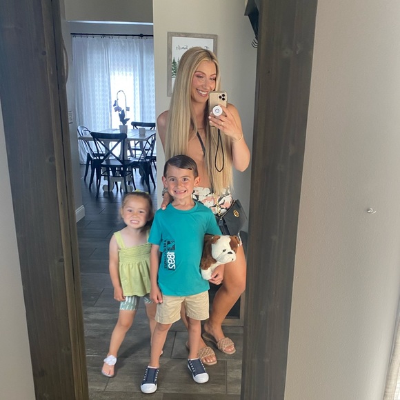 Meet your Posher, Lucy D. - Picture 1 of 1